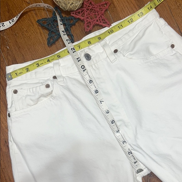 Levi's 501 Crisp White Denim VTG High Waist Cutoff SHORTS💙Button-fly & raw hem. - Picture 3 of 10